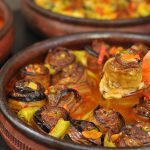 Güveçte Patlıcan Sarma