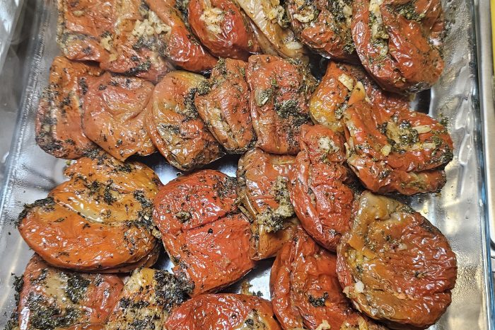 Zeytinyağlı ve Etli Kuru Patlıcan Dolması
